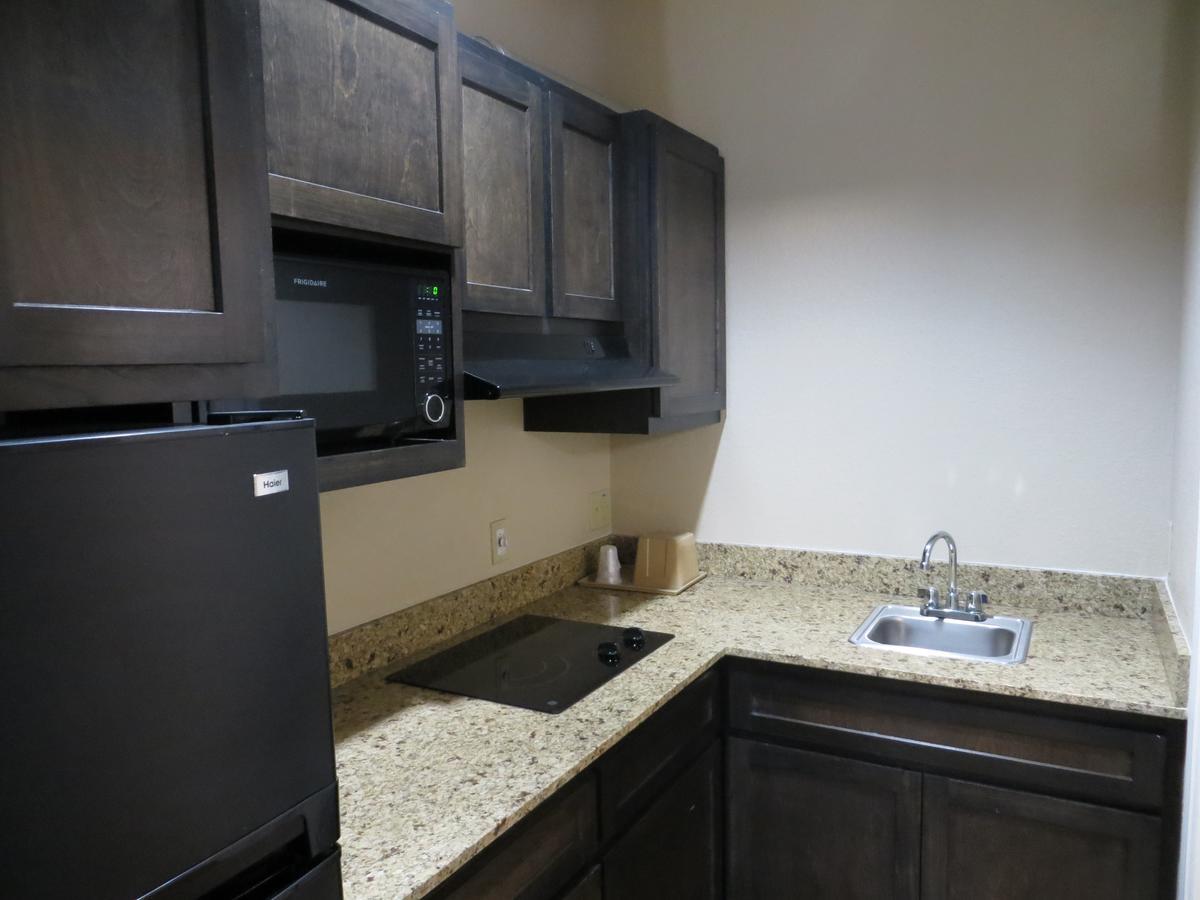 Scottish Inn & Suites Baytown Exterior photo
